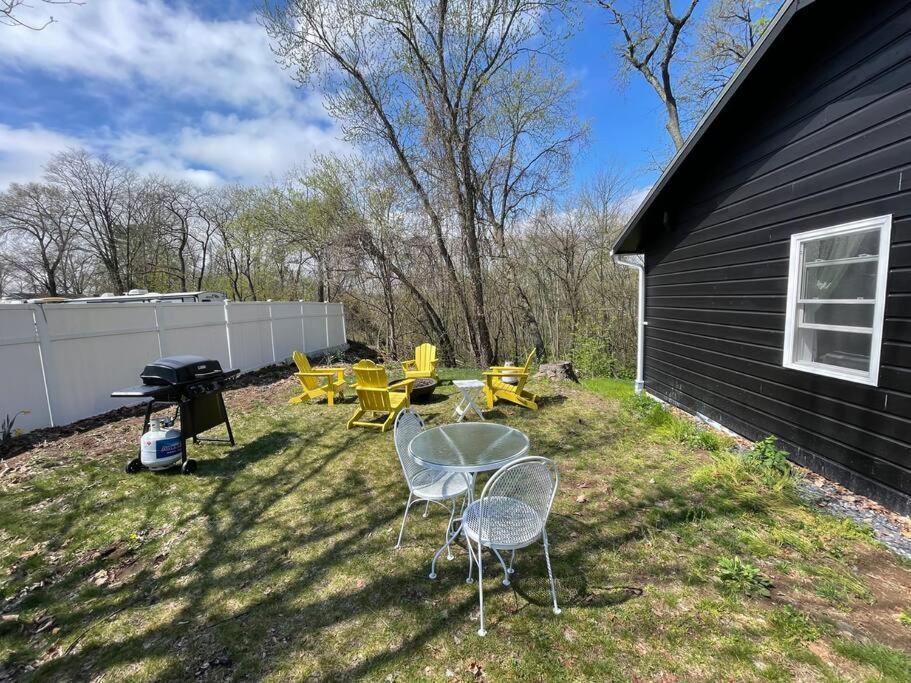 Campfire Fireplace, Fire Pit & No Chores! Holiday home *