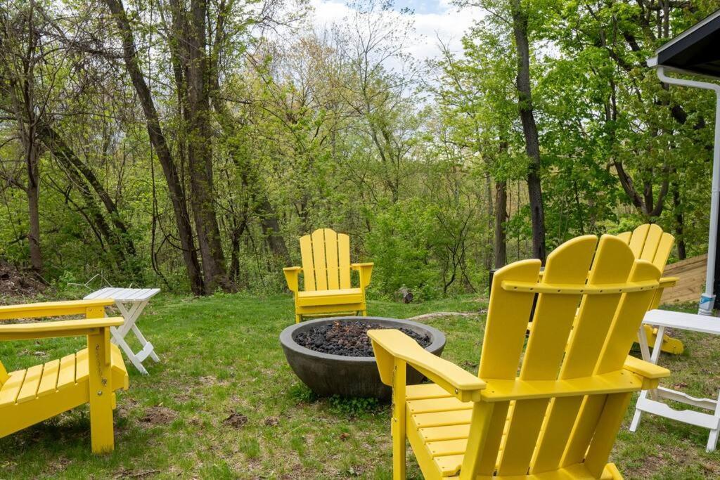 Campfire Fireplace, Fire Pit & No Chores! Holiday home